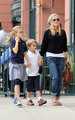 Reese Out in Beverly Hills - reese-witherspoon photo