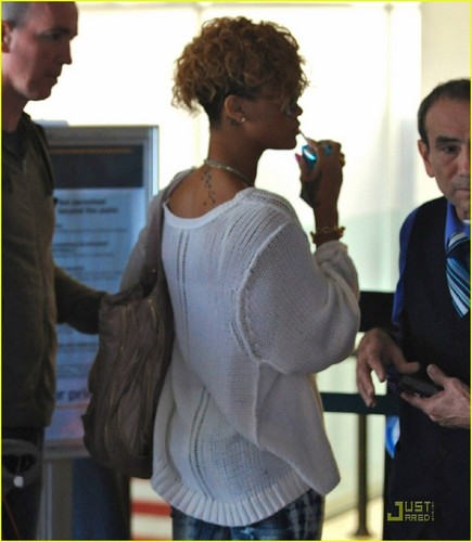 Rihanna -- 3 Jan
