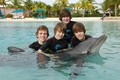 Ryan, Chaz, Christian, Justin & DOLPHIN! - justin-bieber photo