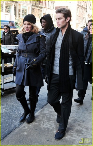  Chace Crawford & Blake Lively: Back to The 'Gossip Girl' Grind!