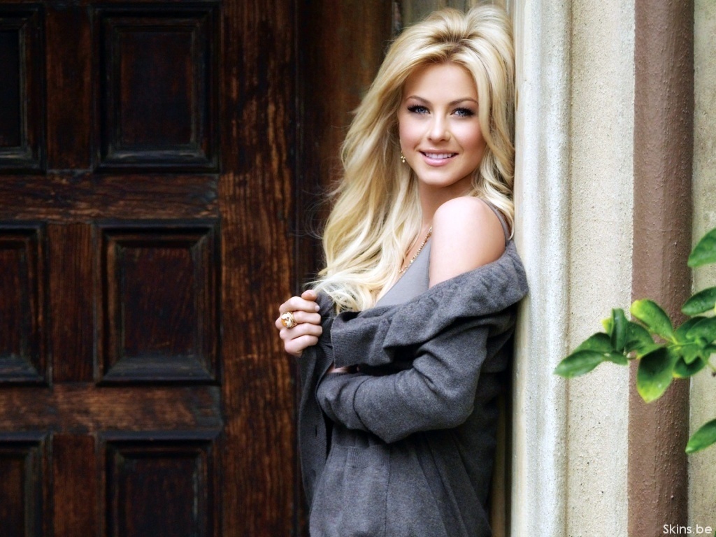 Julianne Hough - Photo Colection