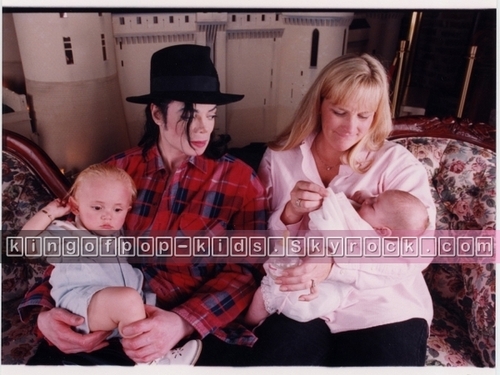  Michael's em bé ;)