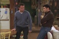 joey-tribbiani - Joey Tribbiani - TOW Rachel's Going Away Party - 10.16 screencap