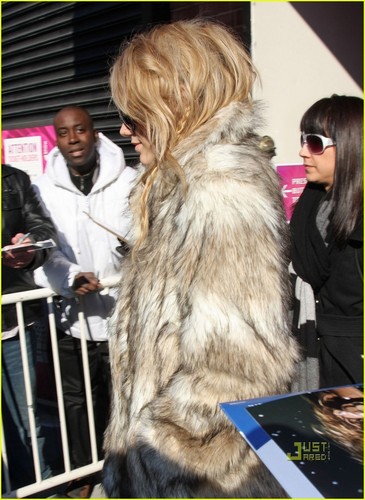  Ke$ha arriving at her Manhattan Hotel
