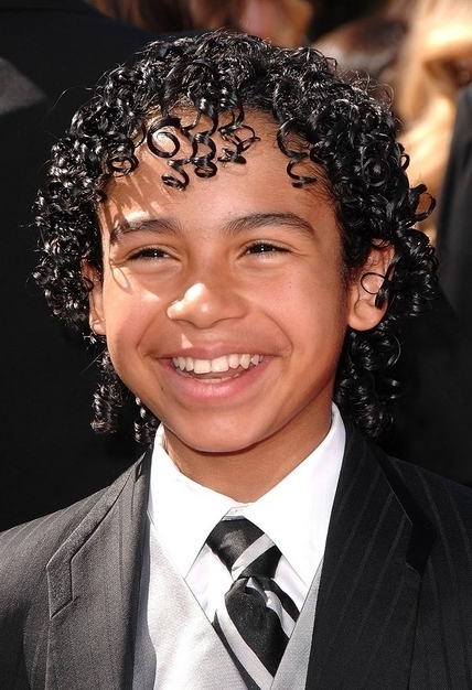 Noah Gray-Cabey - Images Gallery