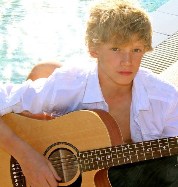 cody simpson hair. Cody Simpson