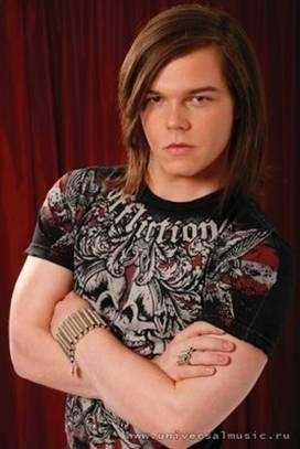 What does Georg like to do?