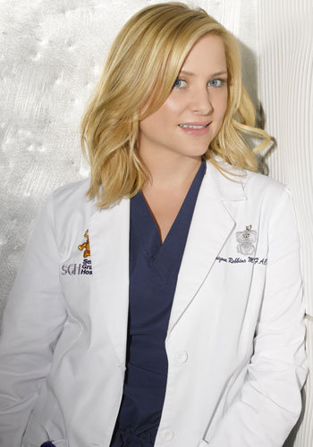  What does Arizona have on her scrub cap? According to Callie