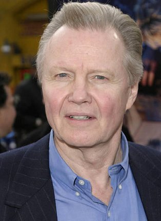 TRUEorFALSE: They added a fake chin to Jon Voight in the movie?
