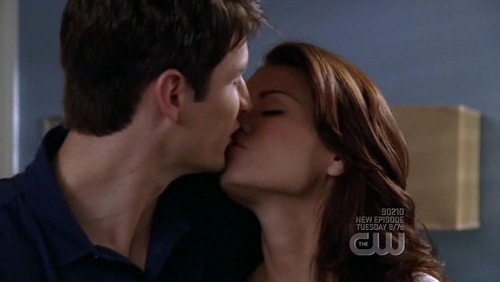  Naley's किस - Which episode ?