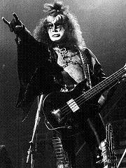  What is Gene Simmons real name?
