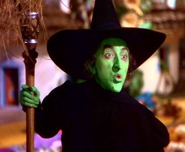 Margaret Hamilton was a kindergarten teacher before she won the part of the wicked witch of the west?