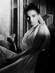  jean simmons is still alive ? (known as the robe(1953) as diana)