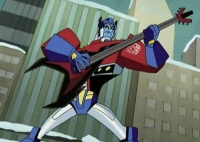  Which of Soundwave's creations does Optimus use as a guitar?