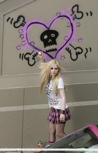 [Avril Lavigne] - Which music video is this image from?