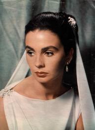  where is jean simmons born in ?