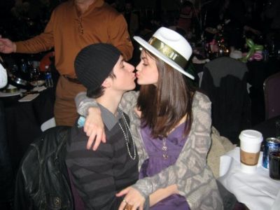  Are David Henrie and Lucy Kate Hale still dating?