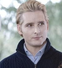 Carlisle Cullen all the way! He's hot, he's lovely, he's nice, he's compassionate, he's intelligent and he's the big boss of the Cullen family! He's just perfect!!!