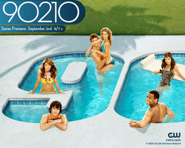  I absolutely LOVEEEEEEE 90210!