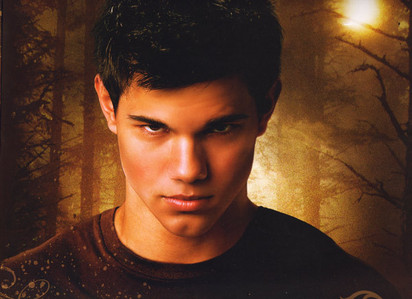  Team jacob all the way! Edward(robert)is so ugly and weird. Taylor is way cuter and hotter than any of them. And he has a great personality. I also cinta emmett though. TEAM JACOB!
