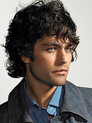  Adrian Grenier definitely popped in my head for Alcide when I read the books. He's smokin' hot and he has the most gorgeous eyes and hair.