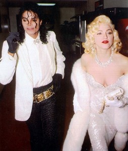  I dont think they should ngày because michael called Madonna a witch and they didnt like each other but if prince likes her, ngày her! i'll be right there supporting them if prince wants to ngày her