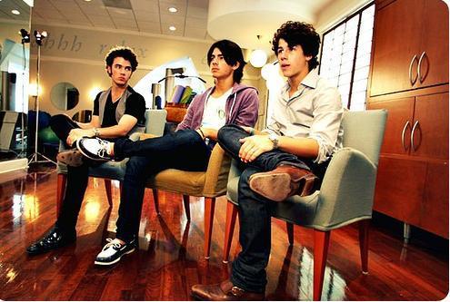 Which are your all-time favourite 5 Jonas brothers songs???