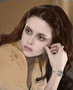  Here's another picture of Bella as a vampire, tell me what u think