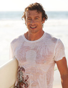  HOW MANY KIDS DOES SIMON BAKER HAVE?
