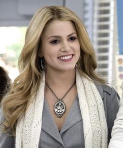Did any one else here that the actor who plays Rosalie Cullen is only doing the first 2 movies because i realy like her and i hope she does them all :( HELP 