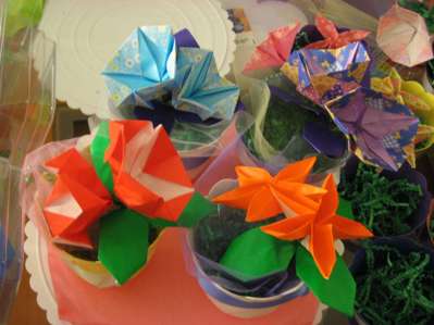  What do Du think about origami flowers?