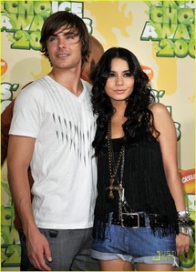  I THINK ZANESSA BECAUSE THEY CUTE TO BE TOGETHER