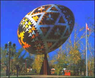 HAPPY EASTER! everyone.


One of my country's many weird landmarks the worlds largest easter egg out 