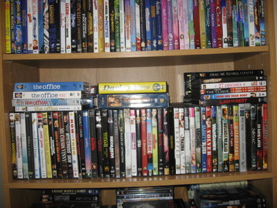  In this one on parte superior, arriba I have some comedy and drama series (The Office, Everwood, Mad Men, Law & Order: C
