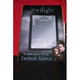  here it is! susunod find a twilight dyaket
