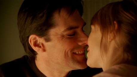  Awwww! So sweet! Heres a pic of Haley and Hotch kissing! Next: A pic of Gideon with Sarah