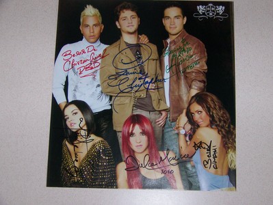 All you Zac Efron fans,I'm selling one unique piece of memorabilia,somebody close to him/his career g