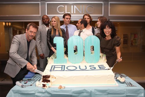  100TH EPISODE!! OMG CAKE. LISA. GOD.