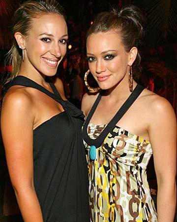  Haylie and Hilary Duff