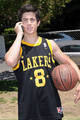Heres a Lakers fan!!! - david-henrie photo