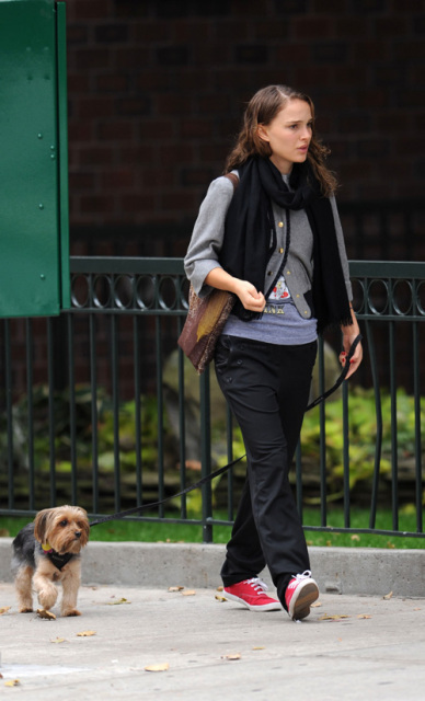 Natalie Portman Dog. Natalie Portman walking her