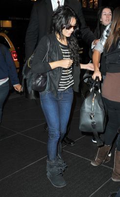  arriving to theri nyc hotel