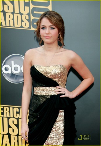  Miley @ American संगीत Awards 2008