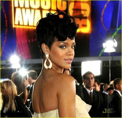 Rihanna @ 2008 AMA's