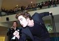 Robert Pattinson speaks to fans  - twilight-series photo