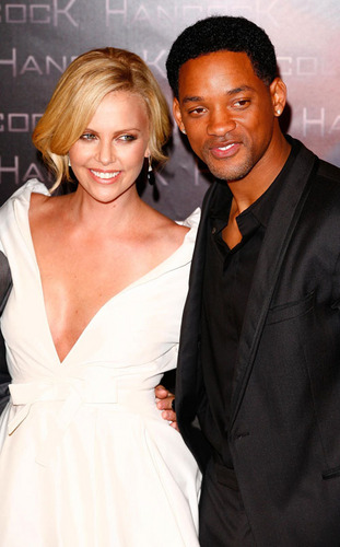  Will and Charlize at the Paris premiere of Hancock