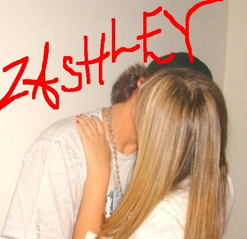  OMG ZAC EFRON MAKING OUT WITH ASHLEY TISDALE NO LIE