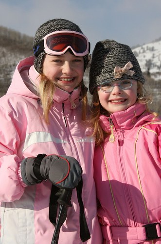  Dakota and Elle sciare, sci 2007