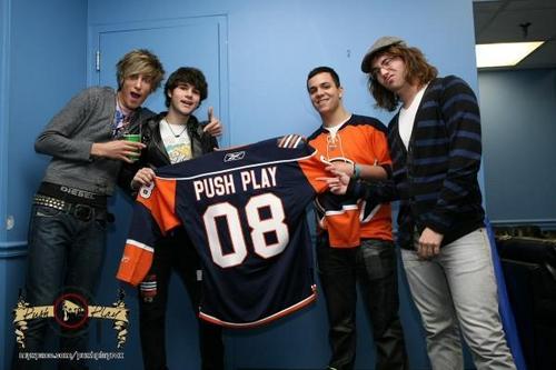  Push Play @ the Islanders Game