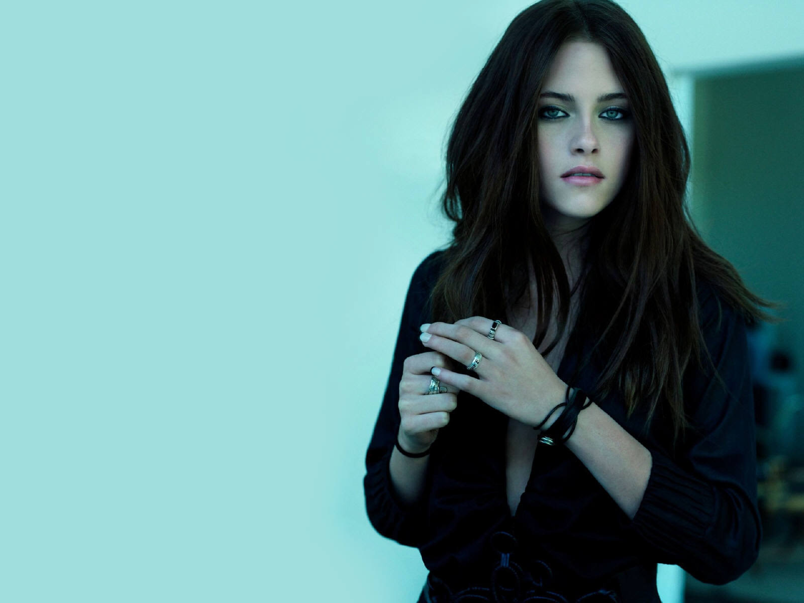 Download this Kristen Stewart Wallpapers picture